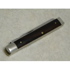 A.G. Russel Springdale, Ark. Wood Acorn Shield Doctor's Knife c.1997 A.G. Russel Springdale, Ark. Wood Acorn Shield Doctor's Knife c.1997
