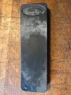 W.R. CASE & SONS CUT CO " THE CUSHIONED EDGER" straight razor hone/strop w/orig paper directions/box W.R. CASE & SONS CUT CO " THE CUSHIONED EDGER" straight razor hone/strop w/orig paper directions/box