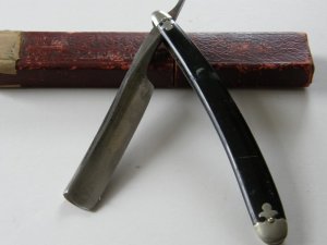 Straight Razor-Hartford Cutlery