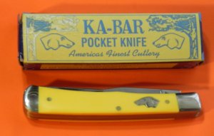 Vintage Ka-Bar 2 Blade Trapper Pocket Knife with Yellow Derlin Handles +Dog Head Shield -NOS