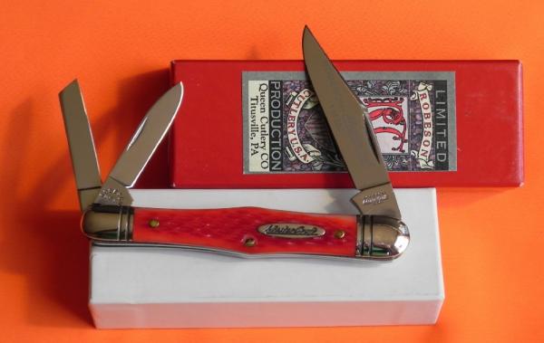 Robeson (MasterCraft ) By Queen, One of 200 HumpBack Whittler w/ Red Jigged Bone Handles -NOS w/ Box Robeson (MasterCraft ) By Queen, One of 200 HumpBack Whittler w/ Red Jigged Bone Handles -NOS w/ Box