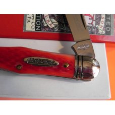 Robeson (MasterCraft ) By Queen, One of 200 HumpBack Whittler w/ Red Jigged Bone Handles -NOS w/ Box Robeson (MasterCraft ) By Queen, One of 200 HumpBack Whittler w/ Red Jigged Bone Handles -NOS w/ Box