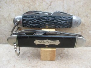 Camillus and Camco Scout Utility Knives    (Two knives for one price) 