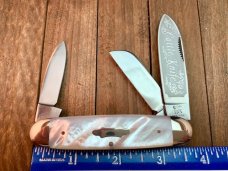 Bulldog Pearl Cattle Knife Standing Bulldog Stamp and 1999 Date. Bulldog Pearl Cattle Knife Standing Bulldog Stamp and 1999 Date.