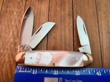 Bulldog Pearl Cattle Knife Standing Bulldog Stamp and 1999 Date. Bulldog Pearl Cattle Knife Standing Bulldog Stamp and 1999 Date.