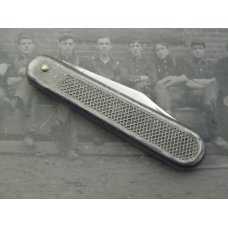 Queen Steel - Big Chief #45M: 3 3/8” closed