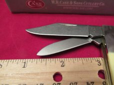 Case XX 2019 Yellow Barlow Pattern # 32009 1/2 SS Case XX 2019 Yellow Barlow Pattern # 32009 1/2 SS