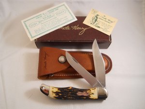 Schrade Uncle Henry 227UH USA Mint