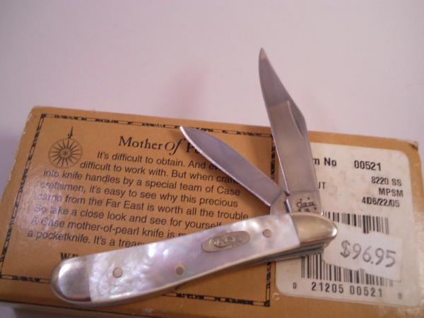Case 8220 Pearl Peanut Knife 2005 In Box Case 8220 Pearl Peanut Knife 2005 In Box