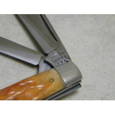 Robeson ShurEdge USA 622026 Jigged Strawberry Bone 2 Blade Jack Knife c.1950's (Store Display) Robeson ShurEdge USA 622026 Jigged Strawberry Bone 2 Blade Jack Knife c.1950's (Store Display)