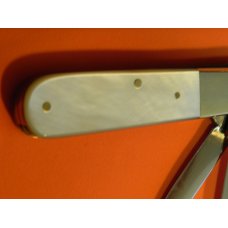 Vintage Taylor Cutlery 2 Blade Razor Pocket Knife with Great Mother Of Pearl Handles. NOS Vintage Taylor Cutlery 2 Blade Razor Pocket Knife with Great Mother Of Pearl Handles. NOS