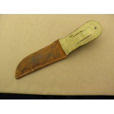 Vintage WWII Queen City Fighting Knife, made in Titusville, PA in 1943 Vintage WWII Queen City Fighting Knife, made in Titusville, PA in 1943