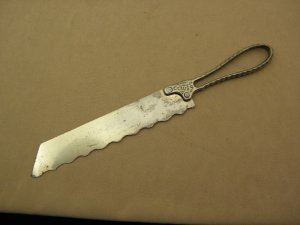 Antique Clauss Cutlery, Fremont, Ohio Serrated Bread Knife