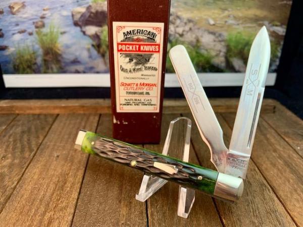 Schatt and Morgan Deep Green Bone Doctor’s Knife, From the 6th Anniversary Series.