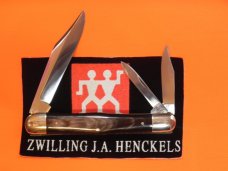 Antique J A Henckels 3 Blade Whittler Pocket Knife w/ Fantastic Buffalo Horn Handles! NOS & M/NM Antique J A Henckels 3 Blade Whittler Pocket Knife w/ Fantastic Buffalo Horn Handles! NOS & M/NM