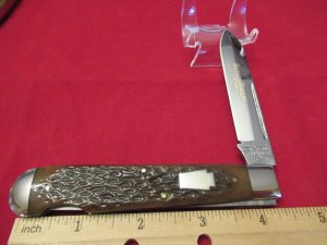 Schatt & Morgan 2000 yr  Brown Bone Lockback Pattern# 04111L 