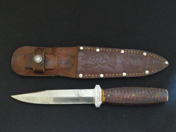 Early Case Fixed Blade 62-5 Pattern with Beautiful Green Bone Handles and Original Sheath