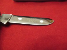 Schatt & Morgan Reverse Gunstock Goldenroot Jigged Bone Handles Pattern # 043150GR