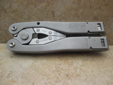 Schrade USA Tough Tool (Multi tool) 