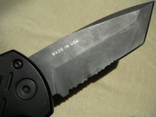 Gerber USA Auto 06 Tanto Automatic Knife Aluminum (3.7" S30V Black Serr). W/pouch. Made in USA! Gerber USA Auto 06 Tanto Automatic Knife Aluminum (3.7" S30V Black Serr). W/pouch. Made in USA!