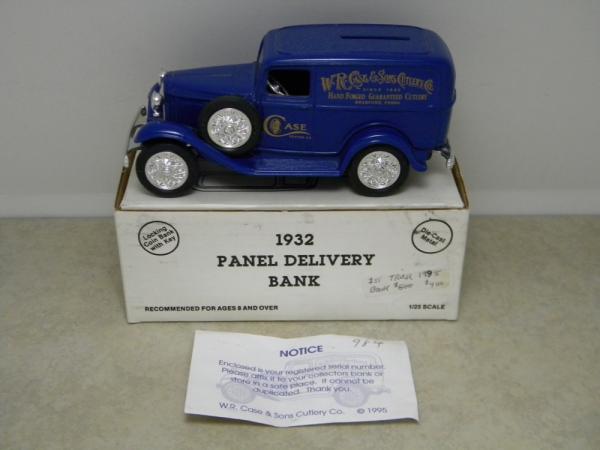 Case Cutlery 1st Edition 1995 Ertl 1932 Die-Cast Ford Panel Delivery Bank in Box Case Cutlery 1st Edition 1995 Ertl 1932 Die-Cast Ford Panel Delivery Bank in Box