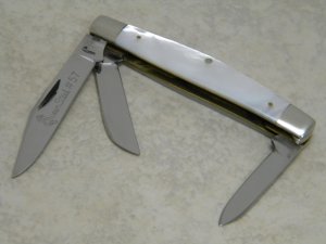 Queen Steel Made in USA Pearl #57 Medium Stockman Knife c.1970's