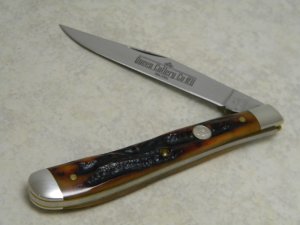 Queen Cutlery Co. Titusville PA, USA PH-D2 Bone Stag #11 Slimline Trapper Farmers Jack Knife