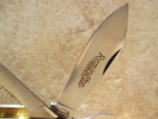 Remington UMC R-4 Scout Utility Knife Five blades NIB Remington UMC R-4 Scout Utility Knife Five blades NIB