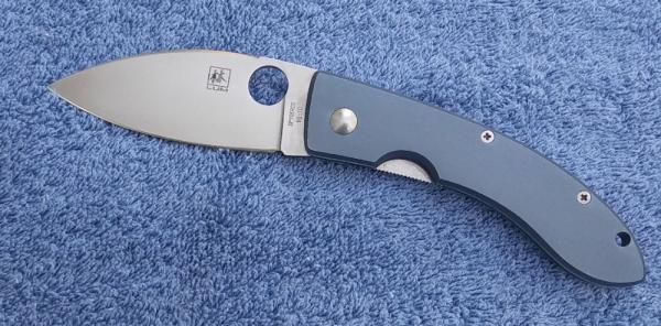Spyderco C65TIP –  Titanium Lum Chinese