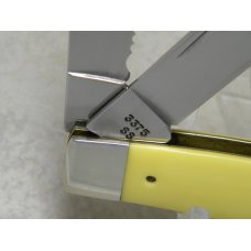 Case XX USA 5 Dot (1995) Yellow 3375 SS Serrated Large Stockman Knife Case XX USA 5 Dot (1995) Yellow 3375 SS Serrated Large Stockman Knife