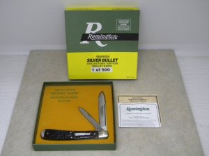 Remington UMC USA 1995 Genuine Bone R1273 Engraved Silver Bullet Master Guide Knife in Box