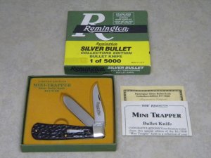 Remington UMC USA 1991 Genuine Bone R1178 Silver Bullet Trapper Knife in Box