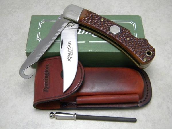 Remington UMC USA R3 Delrin Big Game Dual Lockback Knife & Leather Pouch in Box Remington UMC USA R3 Delrin Big Game Dual Lockback Knife & Leather Pouch in Box