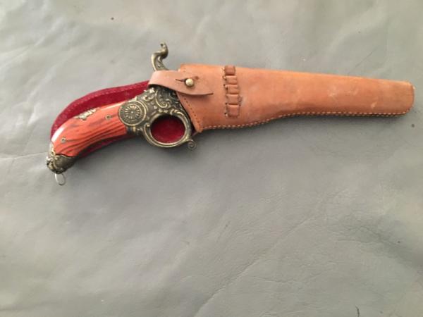  Old fashioned Pistol grip Knife w/ well made leather holster