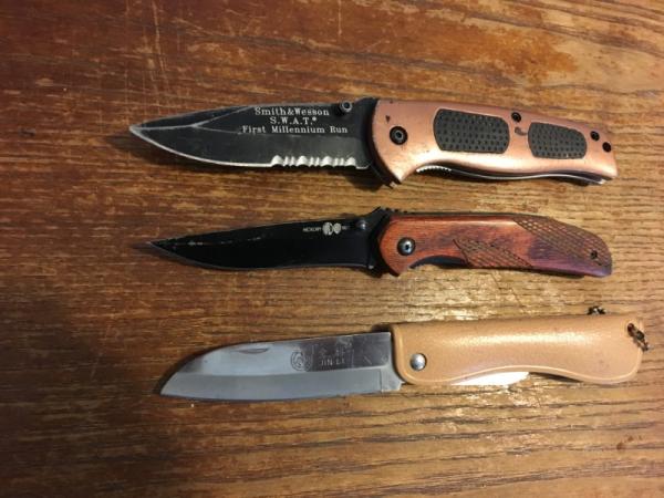 Lot of 3 EDC Knives - Smith & Wesson, Hickory, Jin - Li