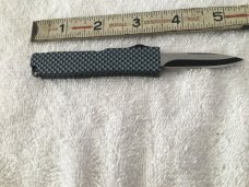 Small OTF Knife Carbon Fiber Pattern Small OTF Knife Carbon Fiber Pattern
