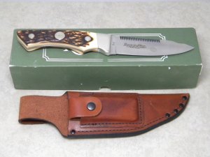 Remington UMC USA R6 Delrin Skinner Fixed Blade Sheath Knife in Box