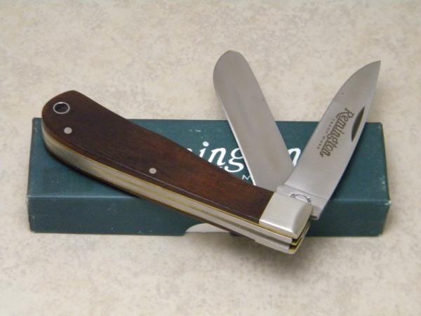 Remington UMC USA 2007 Wood R1128 Jumbo Trapper Knife in Box