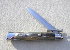 NEW OLD STOCK ITALIAN STILETTO 9" GENUINE BRAZILIAN HORN SWING GUARD KNIFE
