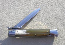 NEW OLD STOCK ITALIAN STILETTO 9" GENUINE BRAZILIAN HORN SWING GUARD KNIFE