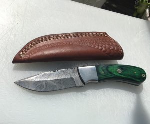 Fixed Blade Damascus Hunter - File work on spine - Beautiful hardwood handle & Leather Sheath