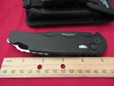 Case XX USA 2002 Cranberry Bone 6111 1/2L SS Cheetah Knife - New in Tin