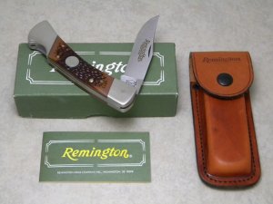 Remington USA Delrin R-9 Lockback Knife & Pouch in Box