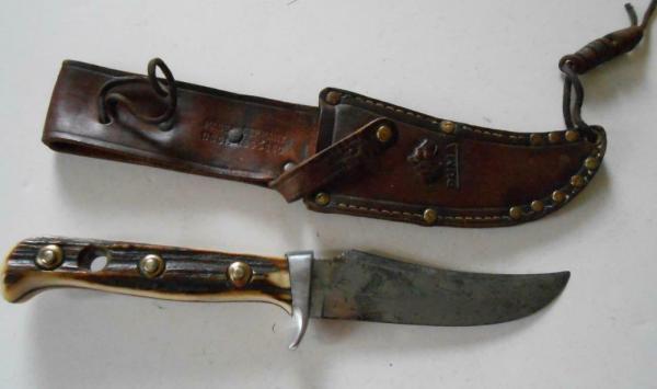 Older Puma Skinner Stag Knife & Original Sheath Older Puma Skinner Stag Knife & Original Sheath