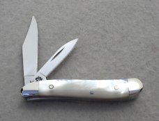 CASE XX USA PEANUT 8220 GENUINE MOTHER OF PEARL KNIFE WITH ORIGINAL BOX AND SLEEVE