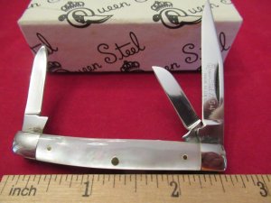 Queen  Steel Pearl Small Stockman Pattern # 54