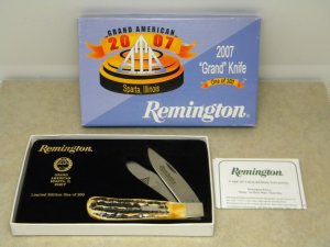 Remington USA Cartridge Series Bone Stag R1123 Jumbo Trapper Knife 2007 ATA Grand American in Box