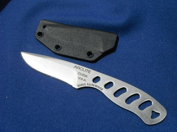 VINTAGE NOS Camillus USA Cuda ARCLITE C120 Darrel Ralph. fixed blade knife