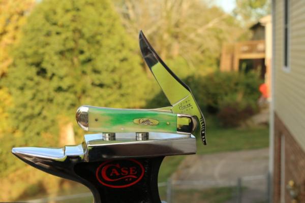 CASE XX SFO 2000 BRIGHT GREEN RUSSLOCK