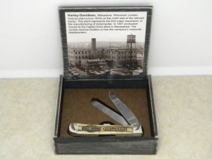 Case XX USA 2016 Laser Engraved Bone 6254 SS Harley Davidson Born To Ride Trapper Knife in Box